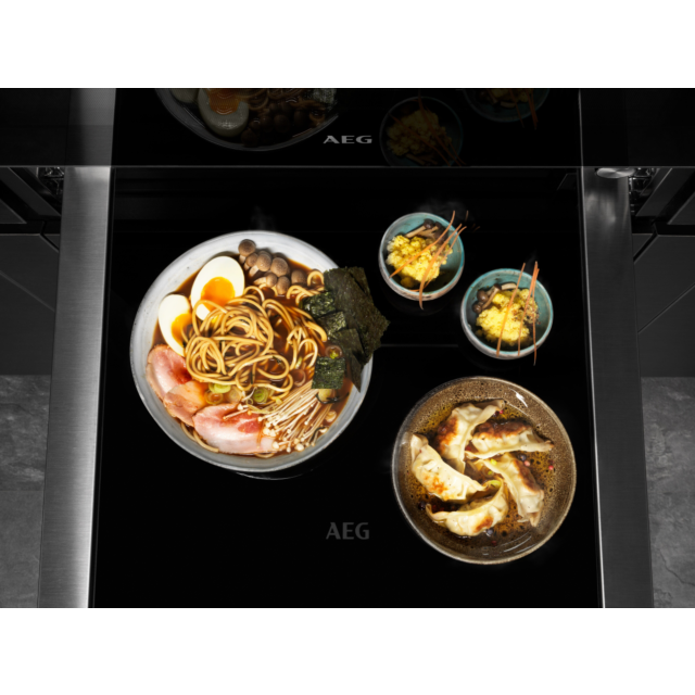 AEG KDE911424B 14cm Warming Drawer - Black Glass