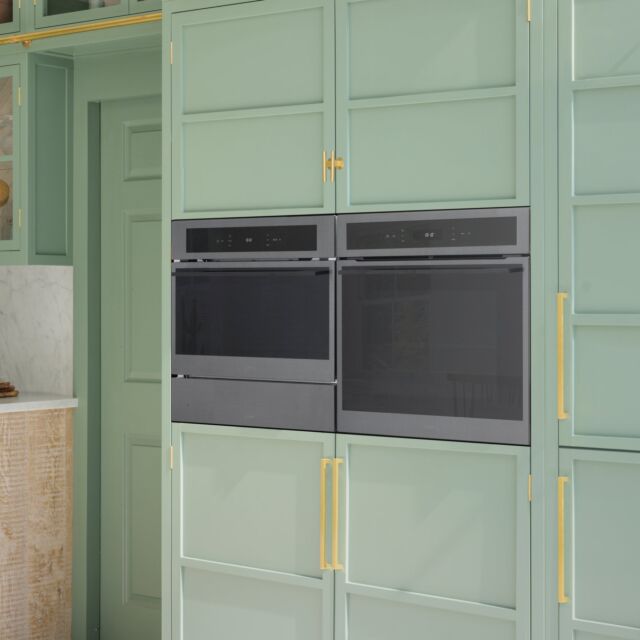 Caple C2402GM Built In Gunmetal Single Electric Soft Close Oven