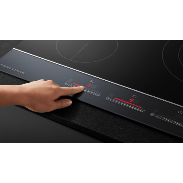 Fisher & Paykel 90cm Induction Hob in Black Glass