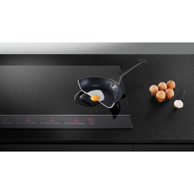 Fisher & Paykel 90cm Induction Hob in Black Glass