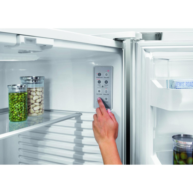 Fisher And Paykel RF610ADX6 Fisher & Paykel RF610ADX6 90cm Frost Free American Fridge Freezer - Stai