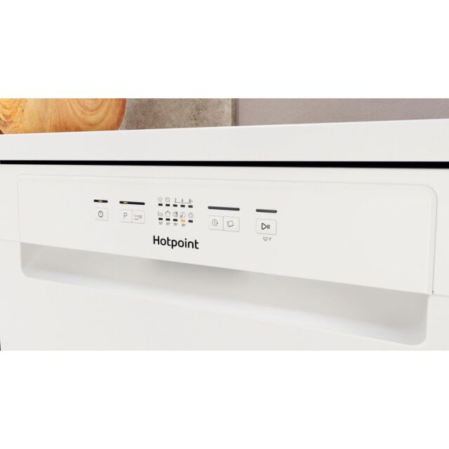 Hotpoint HFC2B19UKN FS FULL SIZE DISHWASHER 13 PLACE 11L 49DB 5 PROGS EXPRESS WASH